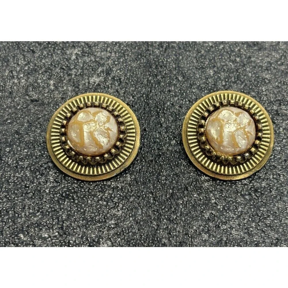 VTG ROUND GOLD TONE FAUX BAROQUE PEARL CLIP EARRINGS ETRUSCAN Art FLORENZA
